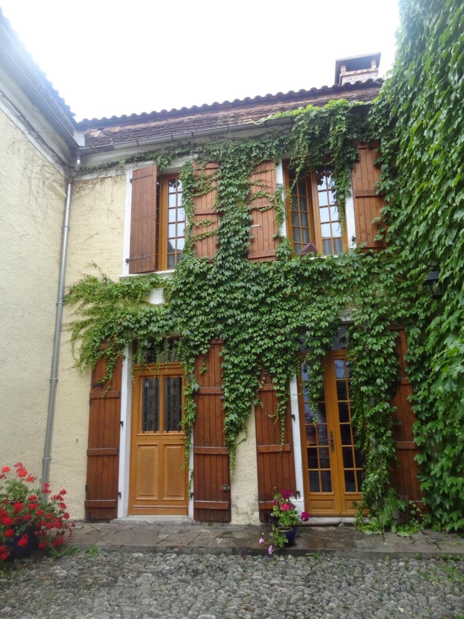 Le Pelerine Villa Sauveterre-de-Bearn Ngoại thất bức ảnh